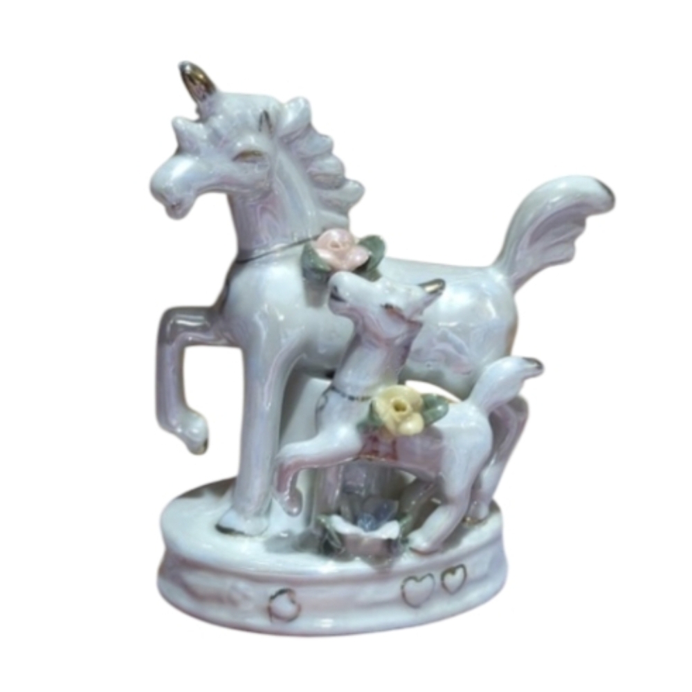 Ceramic Unicorn Figurine – White & Pink | Vintage Charm